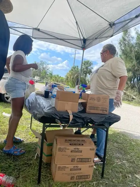 Volunteer's at the fish fry getting ready to help the community